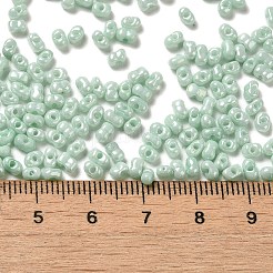 ガラスシードビーズ  ピーナッツ  アクア  3.5~4x2~2.5x2~2.3mm  穴：0.8mm  約8000個/ポンド&nbsp;SEED-K009-02A-04