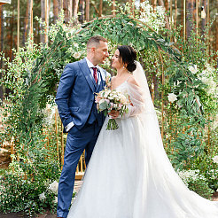 プラスチック製の人工ユーカリ籐  フック付き  結婚式の装飾のため  濃い緑  1810x200x6mm&nbsp;DIY-WH0671-123