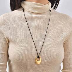 304ステンレススチールペンダント、調節可能なブラックワックスコードネックレス（女性用）  ゴールドカラー  オーバル  15.75インチ（40cm）〜33.86インチ（86cm）  ペンダント：31.5x24.5mm&nbsp;WG4D27E-01