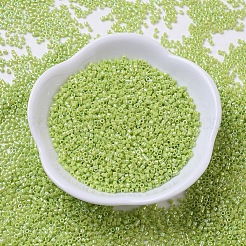 MIYUKIデリカビーズ  シリンダー  日本製シードビーズ  11/0  （db0169)不透明なchartreuse ab  1.3x1.6mm  穴：0.8mm  約2000個/10g&nbsp;X-SEED-J020-DB0169
