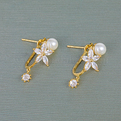 Elegant Brass Pave Clear Cubic Zirconia Stud Earrings&nbsp;WX5814