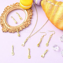 9 個 3 スタイル ラック メッキ真鍮マイクロ パヴェ キュービックジルコニア ペンダント  カドミウムフリー＆鉛フリー  キッチン用品のチャーム  丸カン付き  18KGP本金メッキ  23~26x5~7.5x3~5.2mm  穴：3.4mm  3個/スタイル&nbsp;KK-CJ0005-69