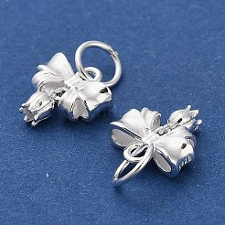 花のチャームが付いたスターリングシルバーの蝶結び925個  丸カンとスタンプ925個付き  銀  11x10x3.5mm  穴：4mm&nbsp;STER-P071-10S