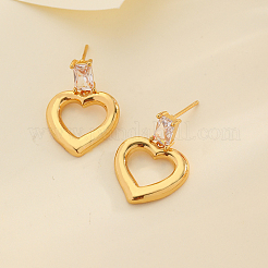 真鍮製クリアキュービックジルコニアハートスタッドピアス  ゴールドカラー  23x17mm&nbsp;JP3857