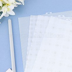4枚の長方形プラスチックメッシュキャンバスシート  プラスチックファイルフォルダーオーガナイザースライド式バッグ10個付き  刺繍用  ホワイト  343x261x1mm&nbsp;DIY-CP0012-72A