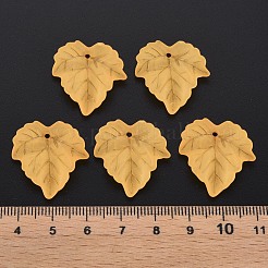 秋のテーマ透明なつや消しアクリルパーツ  カエデの葉  砂茶色  24x22.5x3mm  穴：1mm  約962個/500g&nbsp;PAF002Y-9