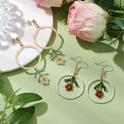 花のカラフルなガラスシードビーズのダングルイヤリング  女性用ゴールデントーン 304 ステンレススチールイヤリング  ミックスカラー  60~75x33~35mm  2のペア/セット&nbsp;EJEW-MZ00148
