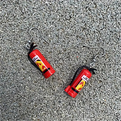 消火器合金樹脂ダングルイヤリング  プラチナ  48x15mm&nbsp;FS-WG287EA-01