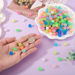 蓄光PSプラスチックビーズ500個  暗闇で光る  ミックスカラー  ポリゴン  9.5x9.5x8.5mm  穴：2mm&nbsp;FIND-TA00009-13B