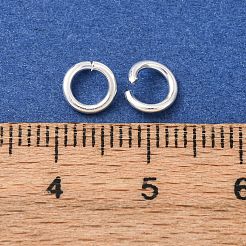 真鍮製オープンタイプ丸カン  ラウンド  カドミウムフリー＆鉛フリー  925銀メッキ  6x1mm  内径：4mm  18ゲージ&nbsp;KK-G604-08S-02