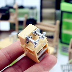 プラスチックティーカップシーラーマシンミニモデル  マイクロランドスケープドールハウスアクセサリー  小道具の装飾のふりをする  きいろ  18x18x18mm&nbsp;PW-WGA20C3-01