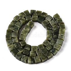 天然台湾ヒスイのビーズ連売り  キューブ  6~7x6~6.5x6~6.5mm  穴：1mm  約60~61個/連  15~15.366''（38.1~39センチメートル）&nbsp;G-T139-6x6-21A