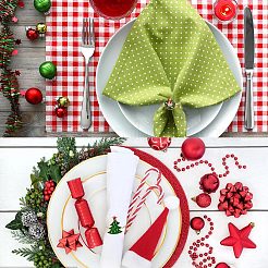 6個2スタイル、合金製ナプキンリング付き  エナメル  クリスマス リース & ツリー ナプキン ホルダー オーナメント  レストランのディナーテーブルアクセサリー  クリスマステーマの模様  3mm  内径：34.5mm  3個/スタイル&nbsp;AJEW-GF0007-17