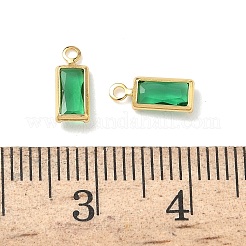 真鍮製ガラスチャーム  長方形チャーム  ニッケルフリー  多面カット  18KGP本金メッキ  グリーン  9x3.5x2mm  穴：1.2mm&nbsp;KK-Z136-13G-01