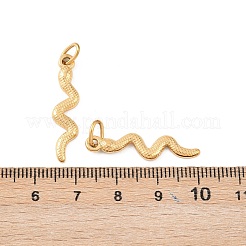 304ステンレスペンダント  ヘビ  イオンプレーティング（ip）  丸カン付き  18KGP本金メッキ  28x7x2mm  穴：3mm&nbsp;STAS-D390-33G