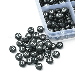こどもの日のための1200個のDIYアクリルビーズストレッチブレスレットキット  フラットラウンドいビーズと透明な弾性結晶糸を含む  手紙とハート  ブラック  7x7x3.5mm  穴：1.2mm  1200個/箱&nbsp;DIY-YW0001-88B