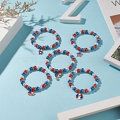 カラフルなガラスパールビーズストレッチブレスレット  女性用合金エナメルチャームラインストーン付き独立記念日ブレスレット  混合模様  内径：2-1/8インチ（5.45cm）&nbsp;BJEW-JB09210