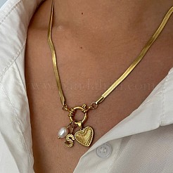 304ステンレススチール製の文字とハートのペンダントネックレス（女性用）  天然淡水パールと  フローラルホワイト  ゴールドカラー  文字S  18.23インチ（46.3cm）&nbsp;FS-WG694DF-19