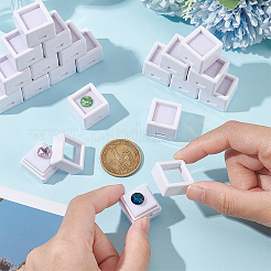 正方形のプラスチックのルースダイヤモンド収納ボックス  透明なアクリル窓とスポンジの内側が付いた宝石用ディスプレイケース正方形のプラスチックルースダイヤモンド収納ボックス  透明なアクリル窓と内部にスポンジが付いた宝石用ディスプレイケース  ホワイト  2x2x1.6cm&nbsp;LS-CON-WH0095-49A