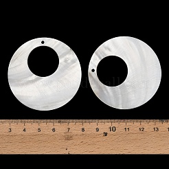 天然淡水シェルのペンダント  フラットラウンドのチャーム  貝殻色  50~51x2~3mm  穴：2mm&nbsp;SH-CBA93AD-14A