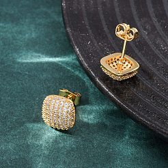 真鍮製マイクロパヴェキュービックジルコニアスタッドピアス  女性用パヴェクラスターイヤリング  正方形  18KGP本金メッキ  10x10mm&nbsp;EJEW-F418-15G