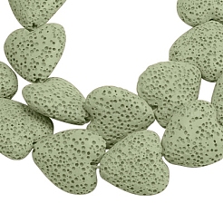 染められた天然溶岩岩ビーズ連売り  ハート  薄緑  20~21x20~21x7~8mm  穴：1mm  約20個/連  15.55インチ&nbsp;G917-7