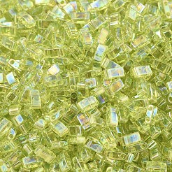MIYUKIハーフティラビーズ  日本製シードビーズ  2の穴  （htl258)透明なシャルトリューズab  5x2.3x1.9mm  穴：0.8mm  約250PCS /ボトル  10 G /ボトル&nbsp;SEED-JP0008-HTL258