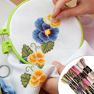 ポリエステル刺繍糸  クロスステッチの糸  セグメント染め  ミックスカラー  0.5~2mm  約8.75ヤード（8m）/かせ  8色  1 かせ/色  8 かせ/セット&nbsp;OCOR-WH20074-13A-04A-1