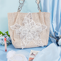ガラスの花飾りアクセサリー  ビーズアップリケ  ホワイト  352x333x11mm&nbsp;PATC-WH0005-63