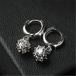 真鍮製フープピアス  キュービックジルコニア付き  キューブ  透明  プラチナ&nbsp;EJEW-BB45833-A