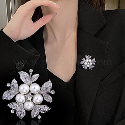 Exquisite Flower Alloy Rhinestone Brooch&nbsp;PW-WG62D3E-01