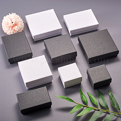 厚紙ギフトボックス  中に黒いスポンジを入れて  正方形  ホワイト  9x9x2.9cm&nbsp;YS-TAC0001-17C-01