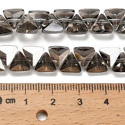 電気メッキガラスビーズセット  三角形  多面カット  グレー  7.5x8x5.5mm  穴：0.8mm  約70個/連  13.39''（34センチメートル）&nbsp;EGLA-P066-02A-PL04