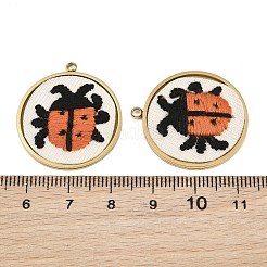 304ステンレススチール製＆刺繍入りペンダント  フラットラウンド型で、レイバグのチャーム付き  ダークオレンジ  イオンプレーティング（ip）  長持ちメッキ  18KGP本金メッキ  28x25x3mm  穴：1.6mm&nbsp;SA-CBA1ED9-02G
