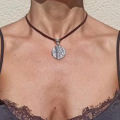 Alloy Textured Coin Pendant Adjustable Imitation Leather Cord Necklaces for Women&nbsp;WG8C2B1-01
