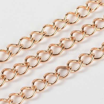 アイアン製ツイストチェーン 溶接されていない スプールで 金メッキ 7x5x1mm 約328.08フィート(100m)/ロール CH-S116-1