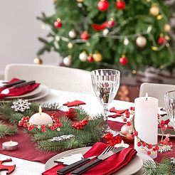 プラスチック人工ベリー キャンドル リング  クリスマスのセンターピース リース キャンドル ホルダー  バレンタインデー  勝者の結婚式  レッド  150x151x33mm  内径：93mm&nbsp;AJEW-WH0401-05