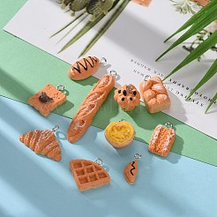 樹脂チャーム  模造食品  プラチナメッキされた鉄のネジアイピンペグベイル付き  バゲット＆ケーキ＆ワッフル＆パン＆エッグタルト＆トースト＆トライアングルパン＆チョコレート入りパン＆クリーム入りパン  ミックスカラー  14x25x10mm  穴：2mm  2個/スタイル  22個/箱&nbsp;RESI-LS0001-01P