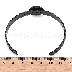 304ステンレススチール製リーフカフバングル製作  空白のバングルベース  丸いトレイ付き  イオンプレーティング（ip）  ブラック  内径：2.48x1.97インチ（6.3x5cm）  トレイのサイズ：16mm&nbsp;STAS-F366-10A-EB