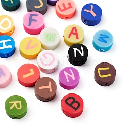 26個26スタイルの手作りポリマークレイビーズ  文字a~z付きのフラットラウンド  ミックスカラー  9x3.5~5mm  穴：1.6mm  1個/スタイル&nbsp;CLAY-YW0001-40