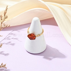 銅線で編まれた天然琥珀の女性用指輪  菱形  ゴールドカラー  ミックスカラー  8.5~10mm  内径：19mm&nbsp;RJEW-JR01053
