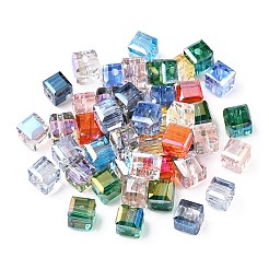 ファセット透明ガラスビーズ  キューブ  ミックスカラー  6x6x6mm  穴：1.3~1.5mm&nbsp;GLAA-E047-03B