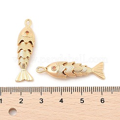 真鍮マイクロパヴェクリアキュービックジルコニアペンダント  ニッケルフリー  魚のチャーム  18KGP本金メッキ  33x8.5x6mm  穴：1.6mm&nbsp;KK-C080-02B-G