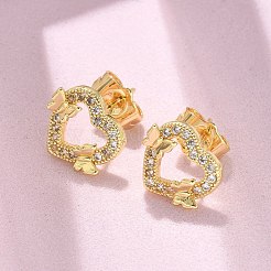 ハートと蝶の真鍮マイクロパヴェクリアキュービックジルコニアスタッドピアス  長持ちメッキ  18KGP本金メッキ  10.5x11.5mm&nbsp;EJEW-D305-01G