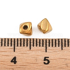 不規則な形状の304ステンレス鋼ビーズ  イオンプレーティング（ip）  18KGP本金メッキ  三角形  5x5x3mm  穴：1.2mm&nbsp;STAS-D394-03B-G