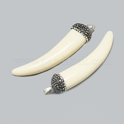 レジンビッグサイズペンダントトップ  ラインストーンと真鍮パーツ  牙の形状  プラチナ  乳白色  69~75x17x15mm  穴：7x3.5mm&nbsp;RESI-S357-013