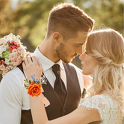 2Pcs 2 Style Silk Cloth & Plastic Imitation Flower Corsage Boutonniere & Wrist Corsage&nbsp;JEWB-CP0001-27B