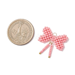 ガラスシードビーズの蝶結びペンダント  真鍮と304ステンレス鋼の丸カン付き  ピンク  28x26.5x4.5mm&nbsp;PALLOY-MZ01055-02