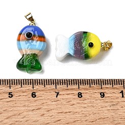 手作りランプワークペンダント  魚のチャーム  ラック メッキ ゴールド トーンの真鍮パーツ  長持ちメッキ  ミックスカラー  23~23.5x12~13x8~10mm  穴：4.4x3.8mm&nbsp;LAMP-A007-01G-05-05