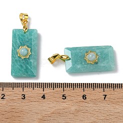 天然アマゾナイトのファセットペンダント  長方形、太陽のチャーム付き、ラックメッキ、金色の真鍮製金具  25x13x7mm  穴：5x3.5mm&nbsp;G-A298-01G-06
